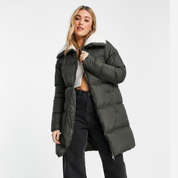 ASOS Jackets & Blazers - NWT ASOS Puffer